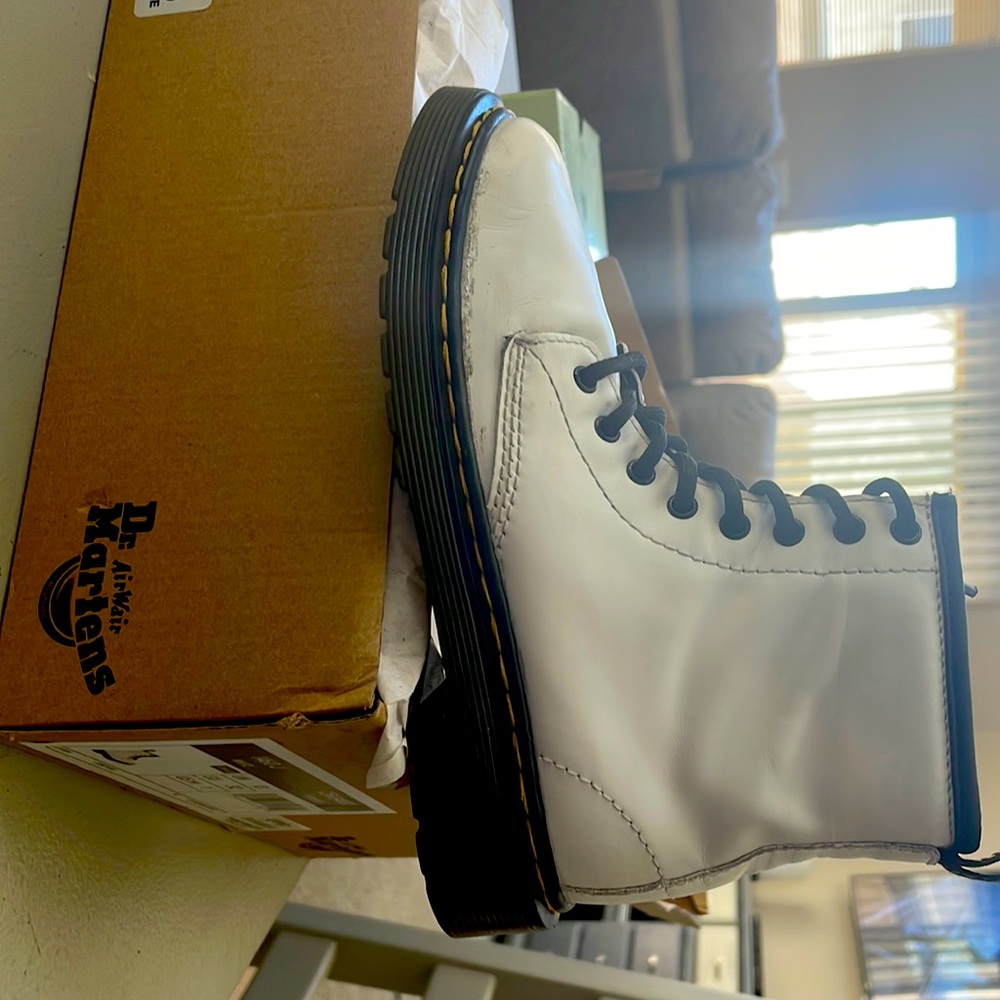 Dr. Martens - AirWair, girls size 1 US